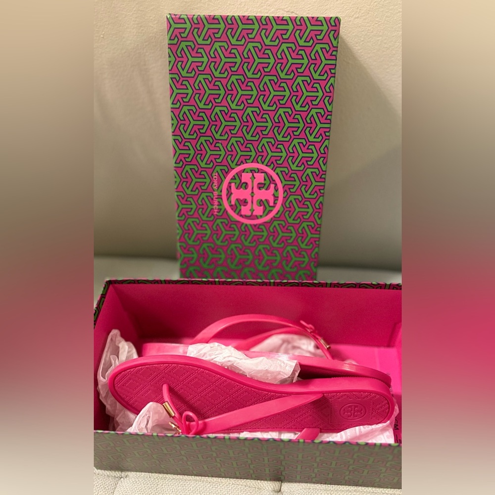 Tory Burch Saucy Pink Jelly Bow Thong flip flop sandals 7 - Picture 3 of 4